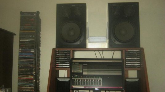 Yamaha_1 (2).jpg Yamaha_1 (2).jpg