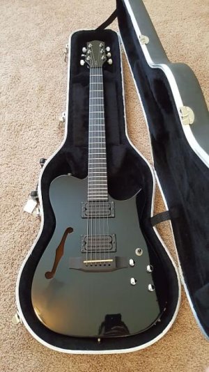 Carvin AE 185.jpg Carvin AE 185.jpg