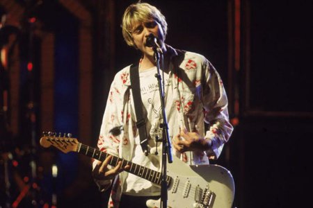 Kurt Hot Rails.jpg Kurt Hot Rails.jpg