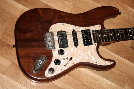 Warmoth-Fat-Strat-072011-02.jpg Warmoth-Fat-Strat-072011-02.jpg