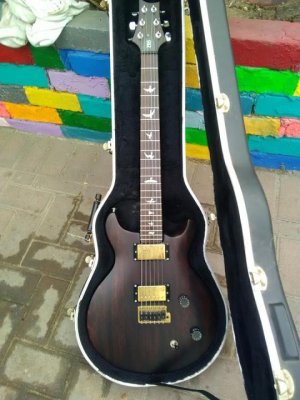 Johan Smith PRS SE 3.jpg Johan Smith PRS SE 3.jpg