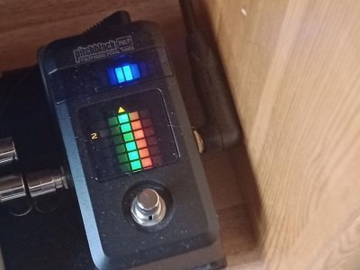 srtings facing up.jpg