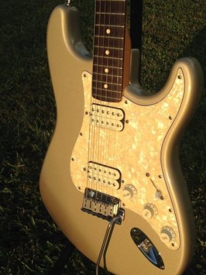 fender-hot-rodded-american-lone-star-stratocaster-3066.jpg