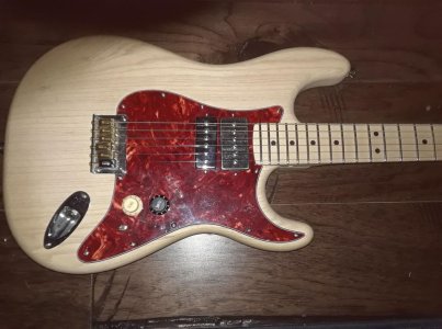 p90 jazz strat.jpg - Click image for larger version  Name:	p90 jazz strat.jpg Views:	0 Size:	88.6 KB ID:	6023535