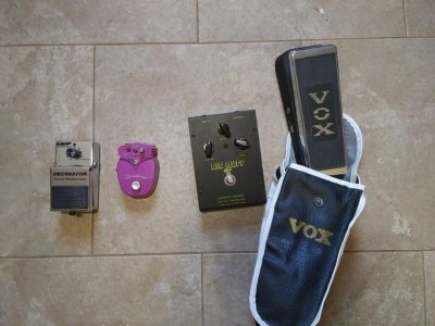 Click image for larger version Name: pedals-front.jpg Views: 17 Size: 86.3 KB ID: 6049551 Click image for larger version Name: pedals-front.jpg Views: 17 Size: 86.3 KB ID: 6049551