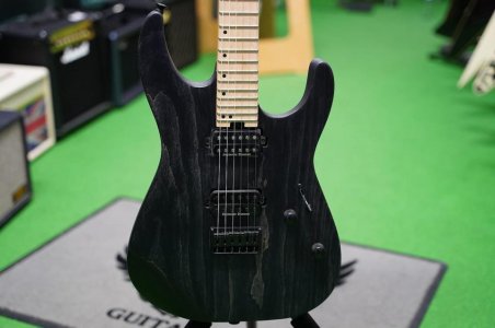 charvel-pro-mod-dinky-dk24-hh.jpg