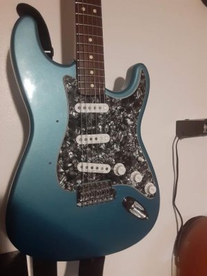 Click image for larger version  Name:	guitar#89.jpg Views:	0 Size:	44.4 KB ID:	6056447