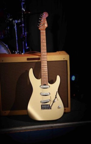 Charvel-DK22-scaled.jpg