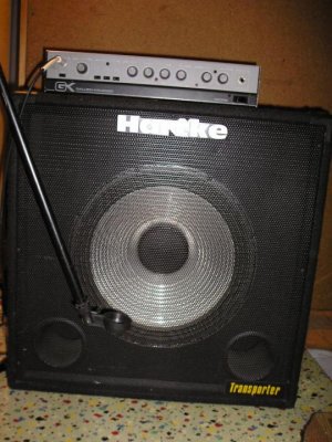 bassamp2.jpg bassamp2.jpg