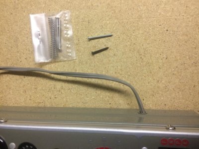 small_screws.jpg - Click image for larger version  Name:	small_screws.jpg Views:	0 Size:	89.1 KB ID:	6078324