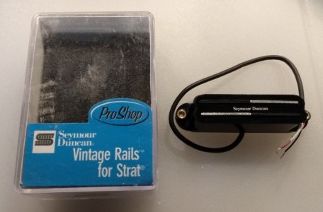 Click image for larger version  Name:	Vintage_Rails.jpg Views:	33 Size:	71.6 KB ID:	6152474