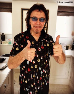 Tony_Iommi_2019_574x720.jpg