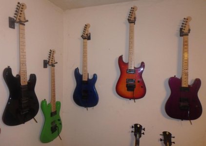 charvels 012.jpg - Click image for larger version  Name:	charvels 012.jpg Views:	47 Size:	43.1 KB ID:	6166096