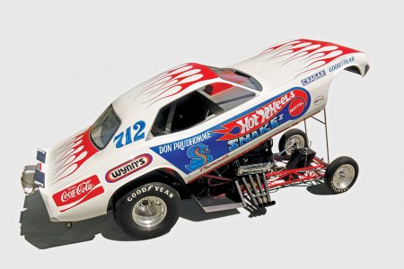 1972-plymouth-barracuda-snake-ii-funny-car-side.jpg