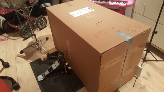 cardboard.jpg - Click image for larger version  Name:	cardboard.jpg Views:	0 Size:	52.9 KB ID:	6187635