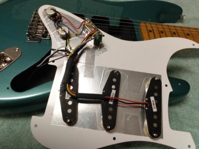 Pickguard-under_resize.jpg Pickguard-under_resize.jpg