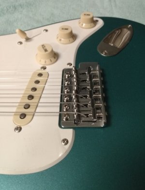 Tremolo-02-sm.jpg