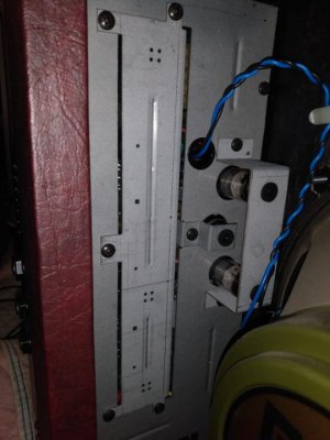 Traynor_Plate-01_resize.jpg Traynor_Plate-01_resize.jpg