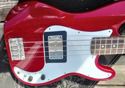 p-bass.jpg