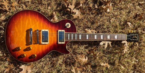 Tokai LS-154Q Dark Cherry Outside 07.jpg Tokai LS-154Q Dark Cherry Outside 07.jpg