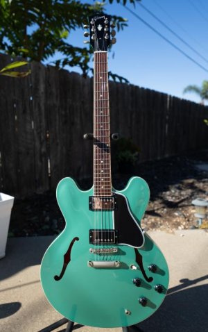 Guitar_front.jpg
