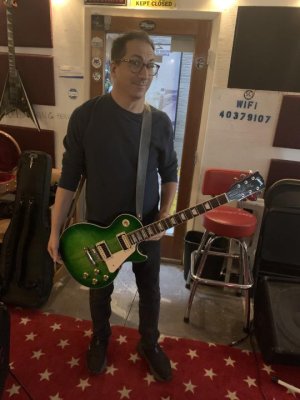 Click image for larger version Name: DAve with LP.jpg Views: 0 Size: 48.0 KB ID: 6267597 Click image for larger version Name: DAve with LP.jpg Views: 0 Size: 48.0 KB ID: 6267597