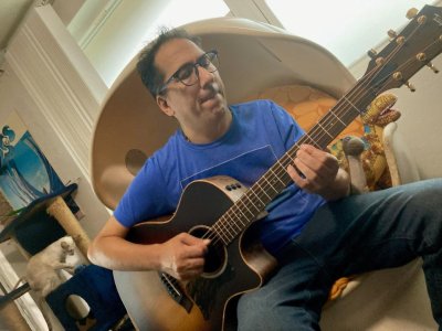 guitar1.jpg guitar1.jpg
