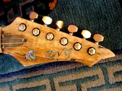 RW_headstock.webp