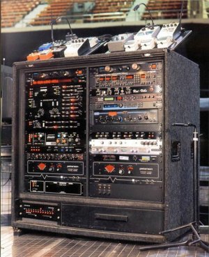 D.Gilmour_Pink_Floyd_94_.jpg D.Gilmour_Pink_Floyd_94_.jpg