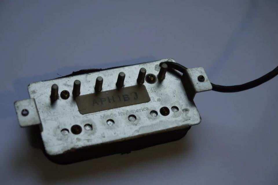 Is this a real APH-1 pickup by MJ? - Seymour Duncan User Group Forums