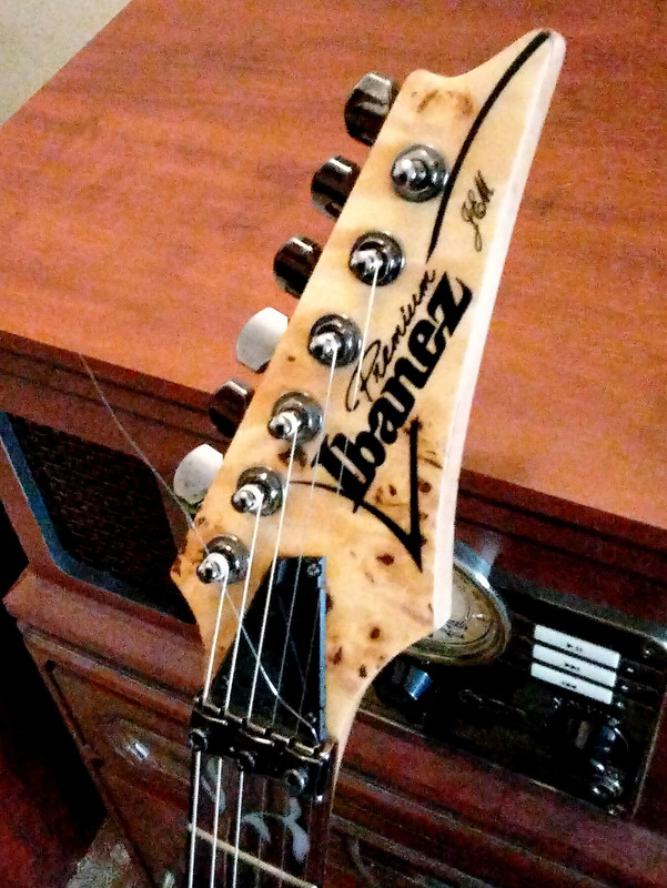 JEM-5-Headstock.jpg