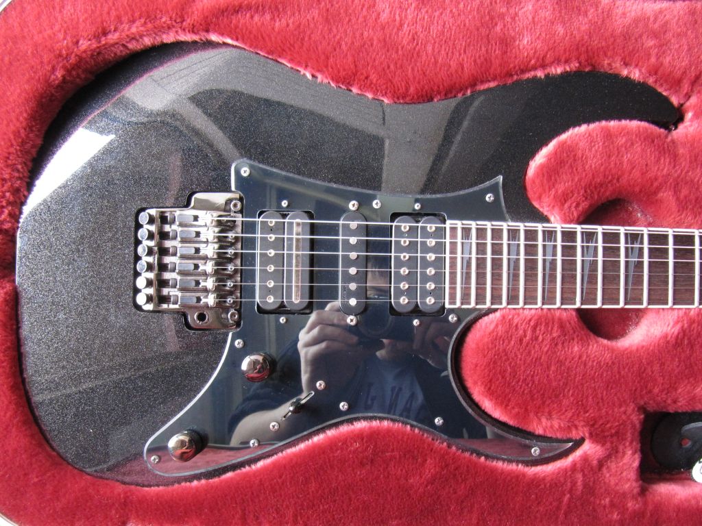 new_pickguard_2.jpg