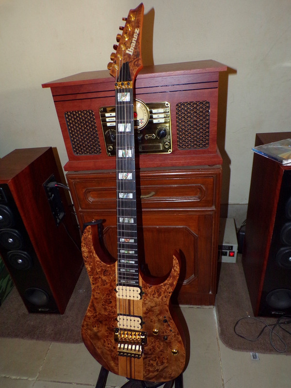 Ibanez-RGT-1220-PB-ABS-b.jpg