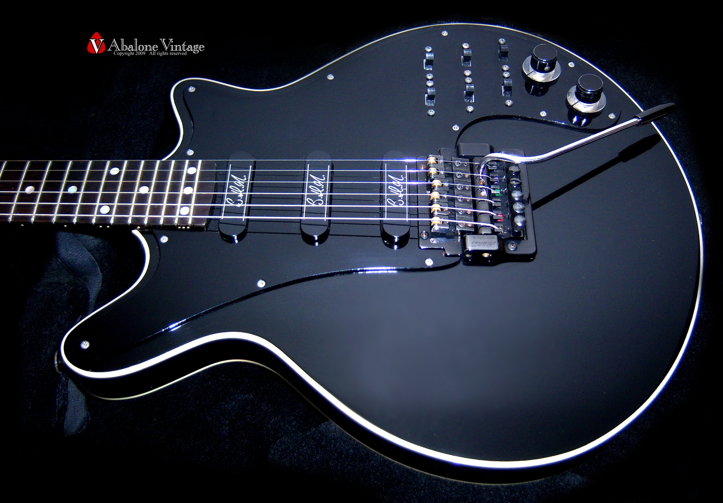 guitar_guild_1985_brian_may_model_Black_b.jpg