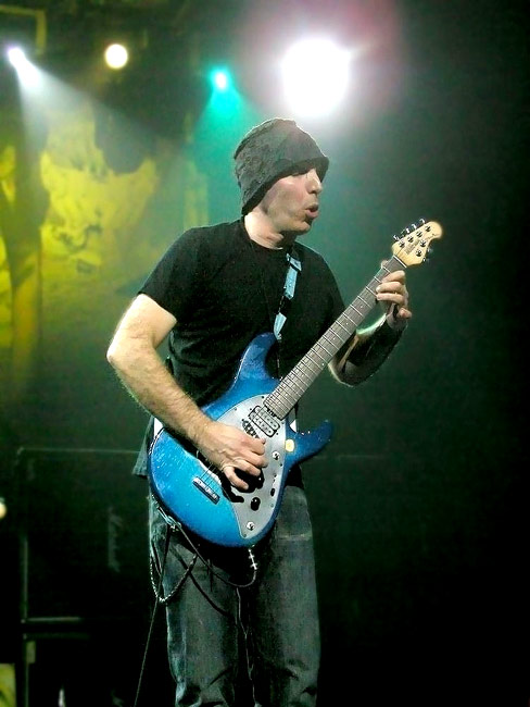 joe-satriani4jpg.jpg