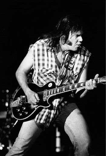neil_young_old_black_1984.jpg