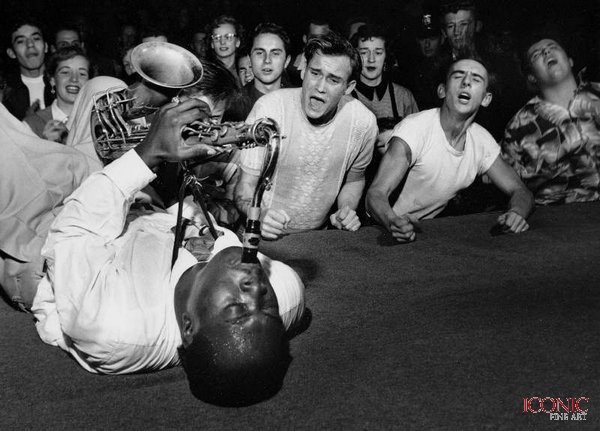 big-jay-mcneely__28628_zoom.jpg