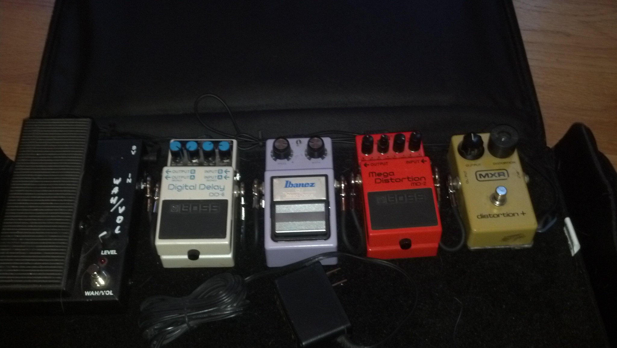 BUZgrPrIIAATCh6.jpg:large