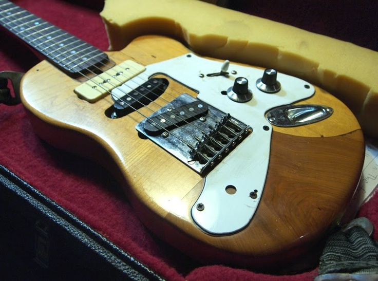 Weird-Pickguard.jpg