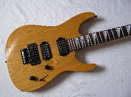 guitar1759_default.jpg
