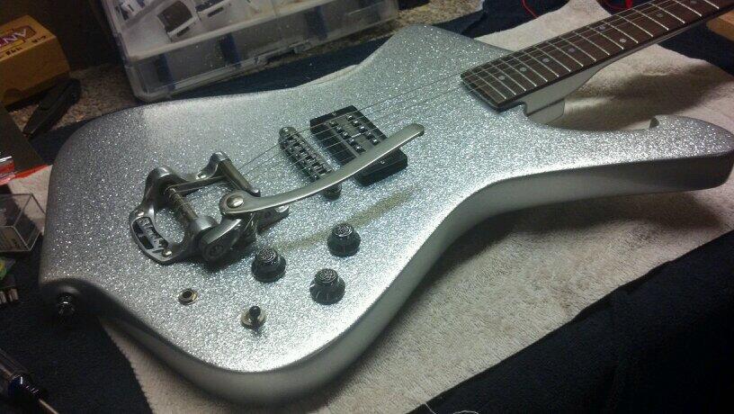 BjXogmuIAAAMdDR.jpg:large