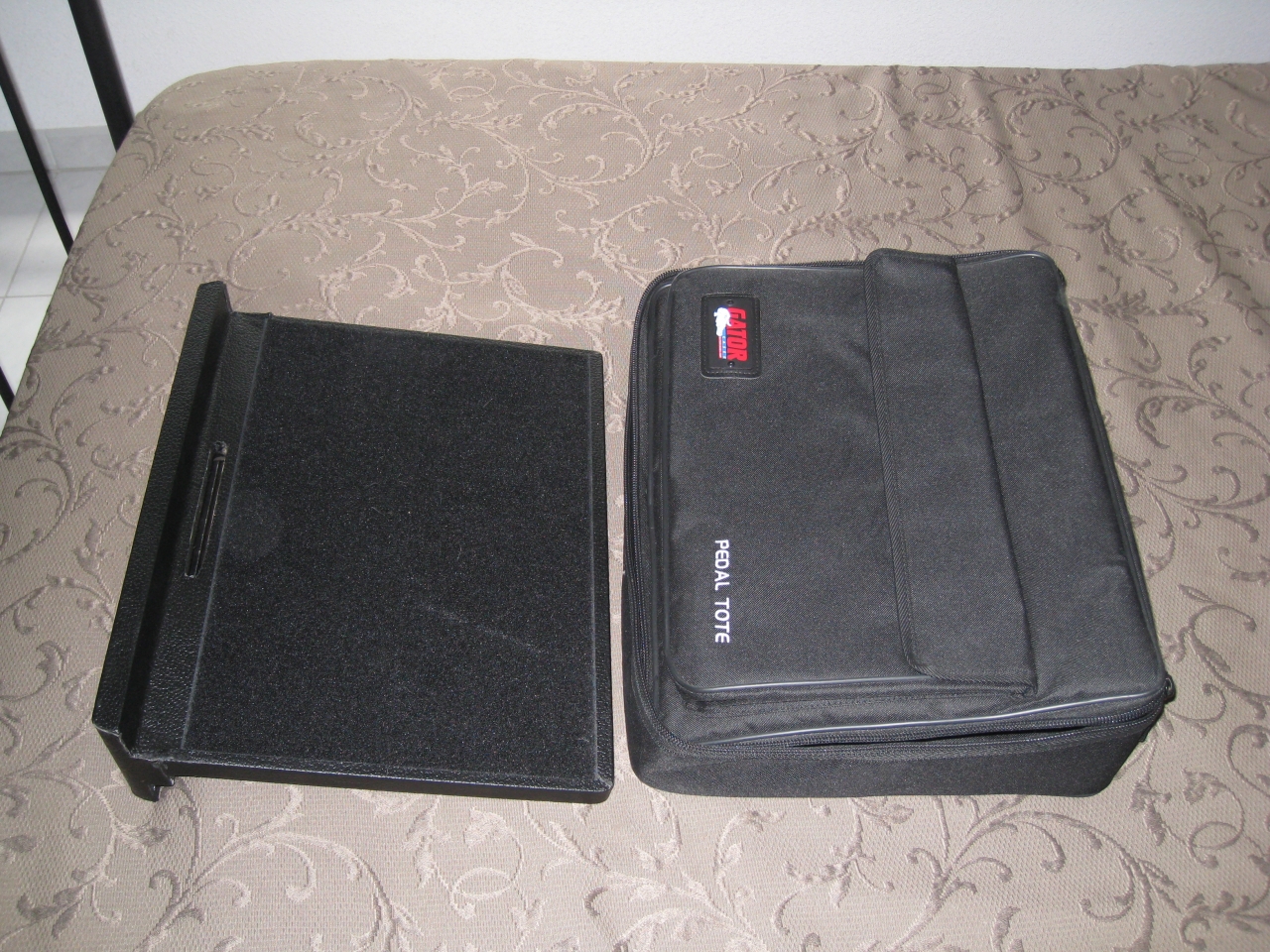 gator-cases-pedal-tote-276441.jpg