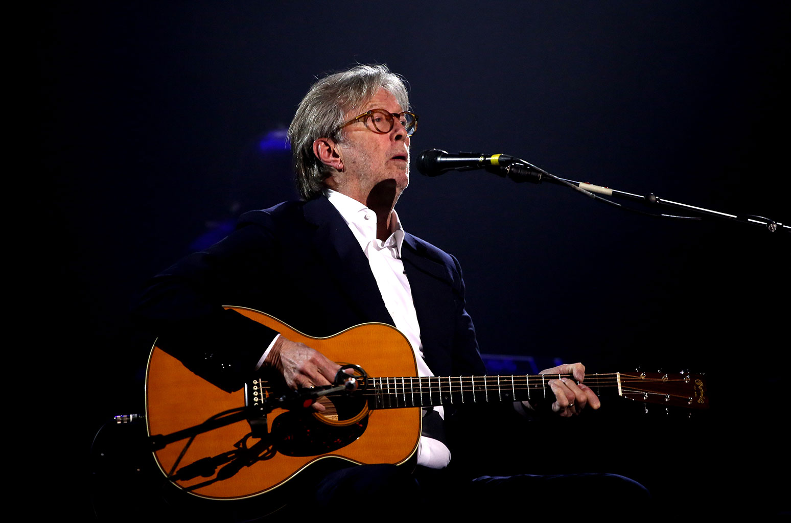 Eric-Clapton-2019-billboard-1548.jpg