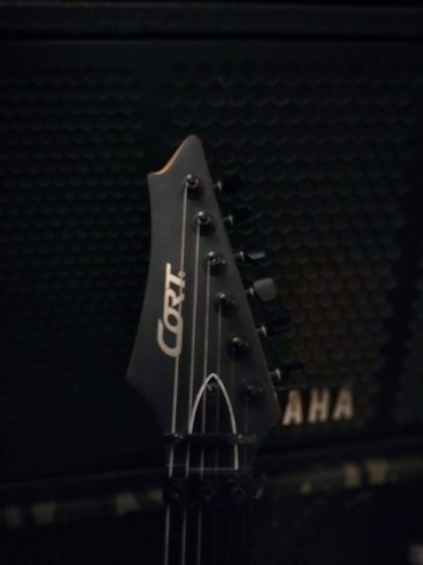 Cort-Menace-4.jpg