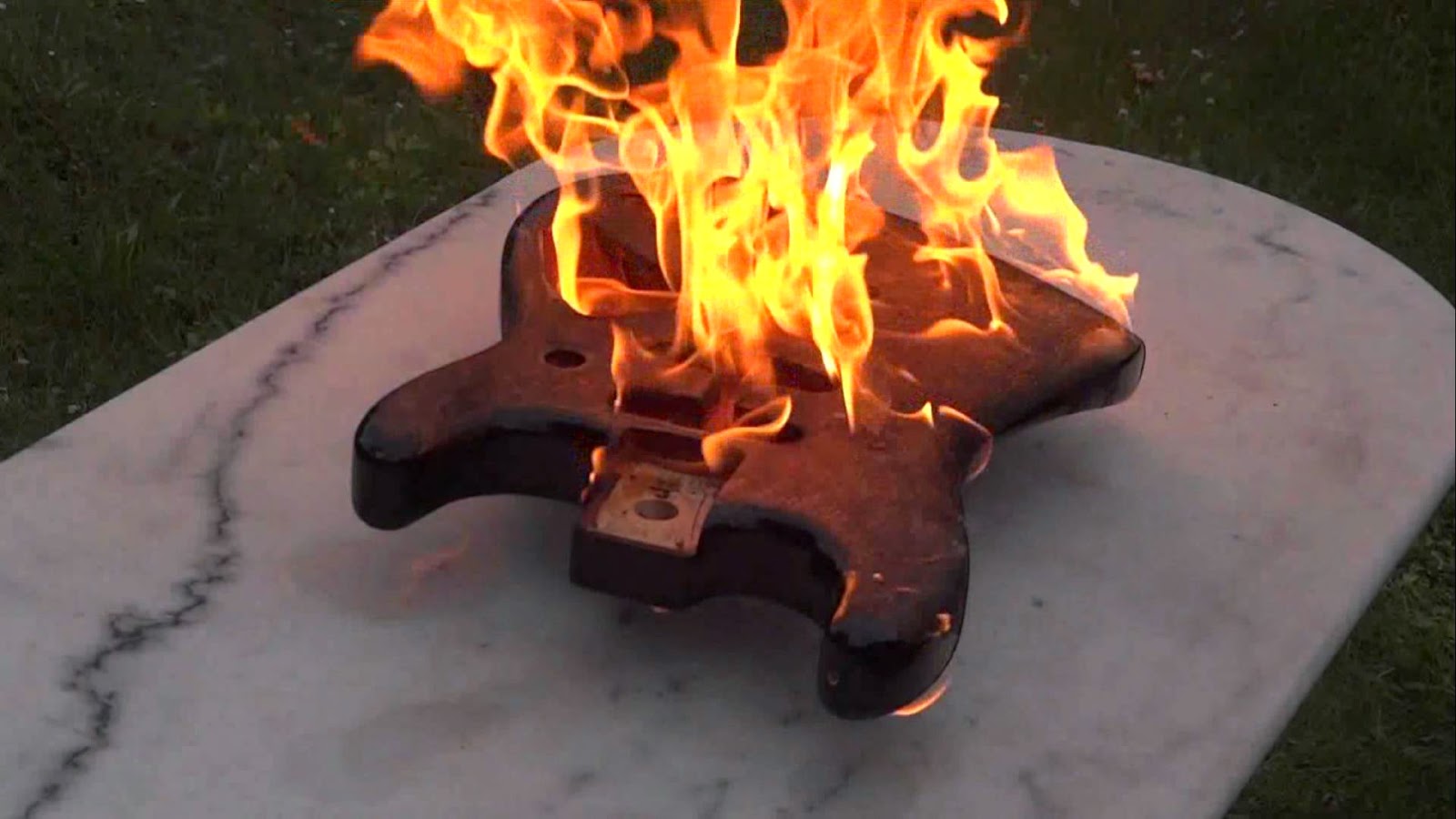 burned%2Bguitar.jpg