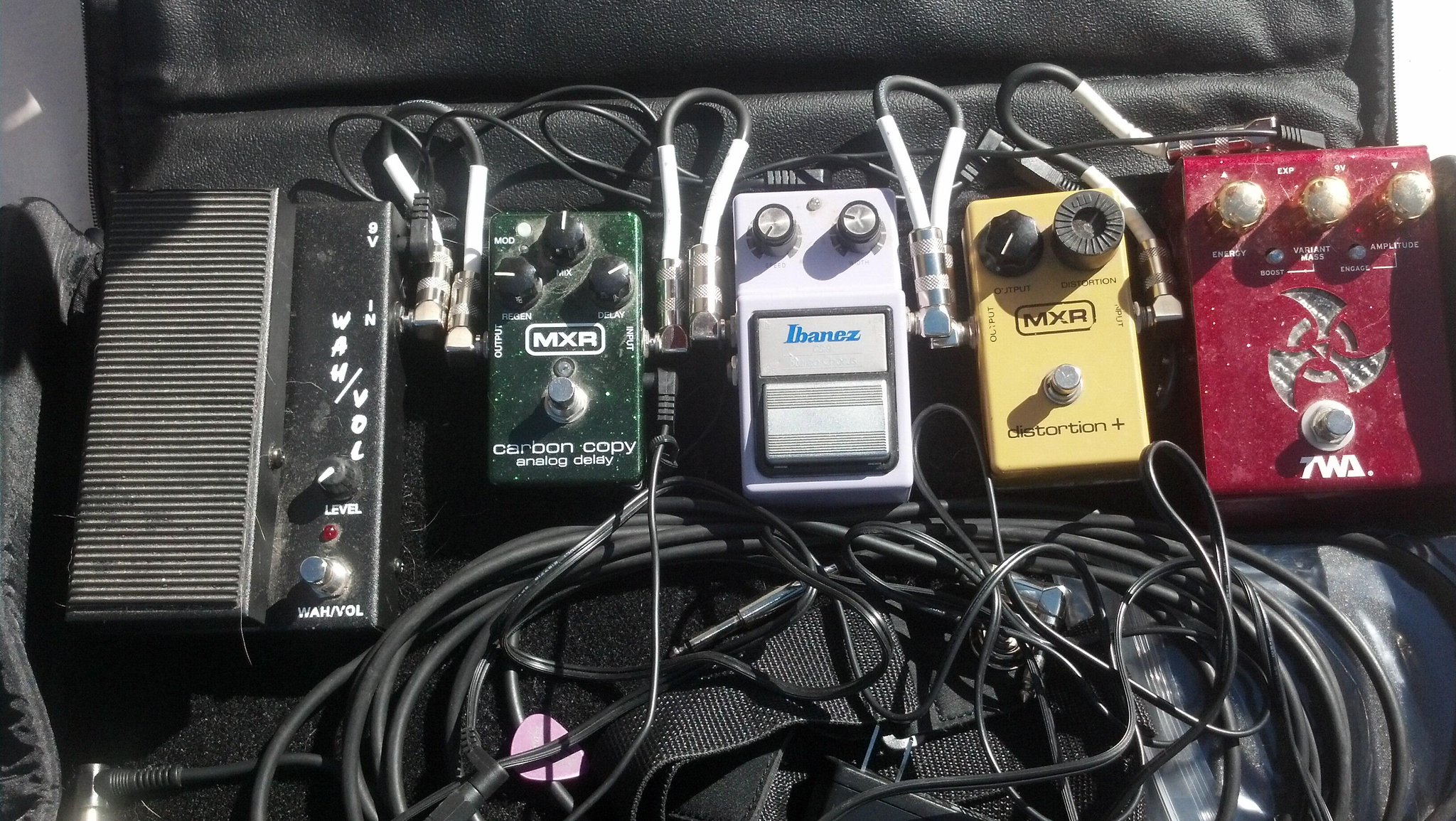 BVRMkF_IAAAj8kK.jpg:large