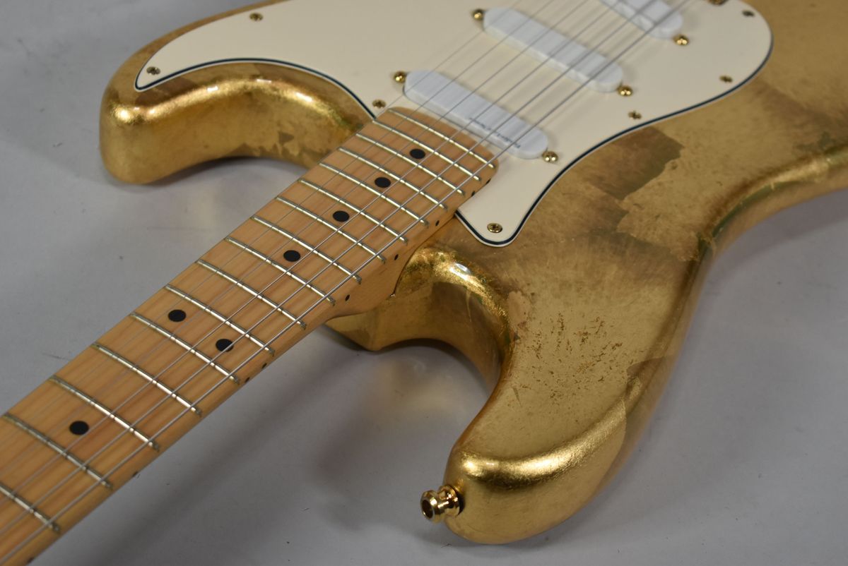 1991-fender-eric-clapton-stratocaster-g-hBulORB.jpg