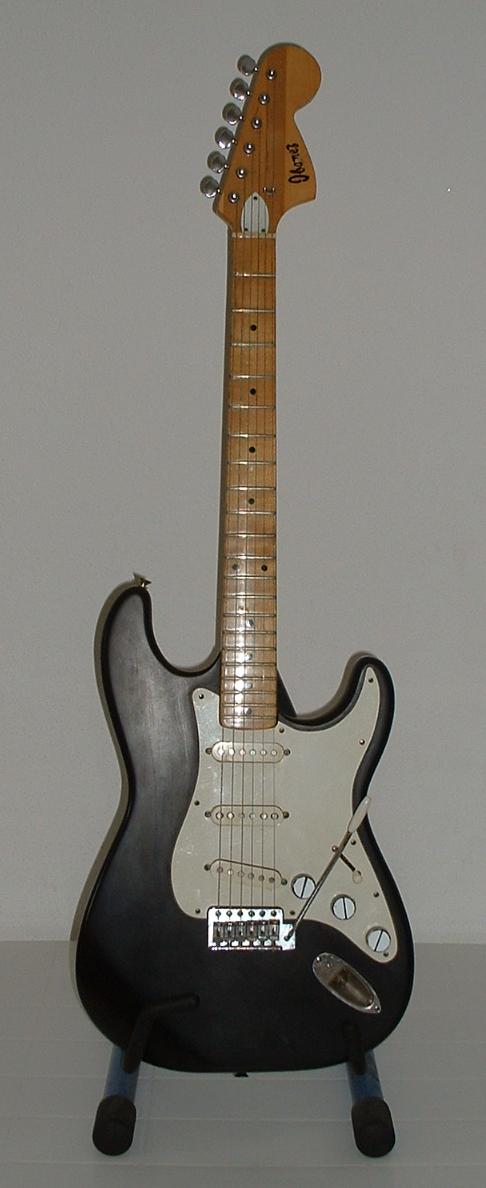 ibanez-strat1.jpg