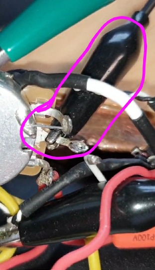 3be2f38d30eb1639663d666653ea0811.jpg